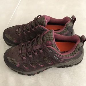NWOB Merrell Steet Dry Air Cushion Shoes Size 8